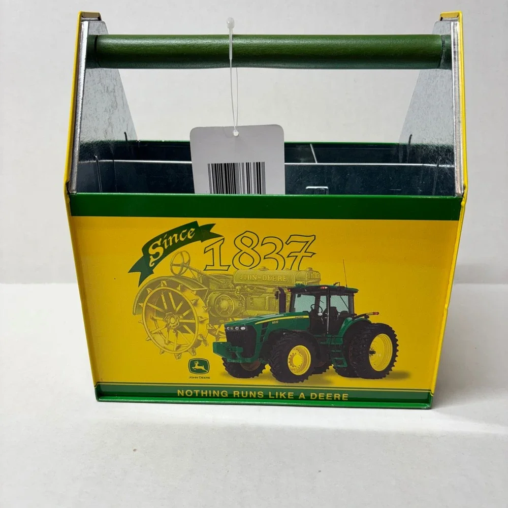New John Deere Utensil Caddy Salt and Pepper Shaker Set Green Yellow Metal‎